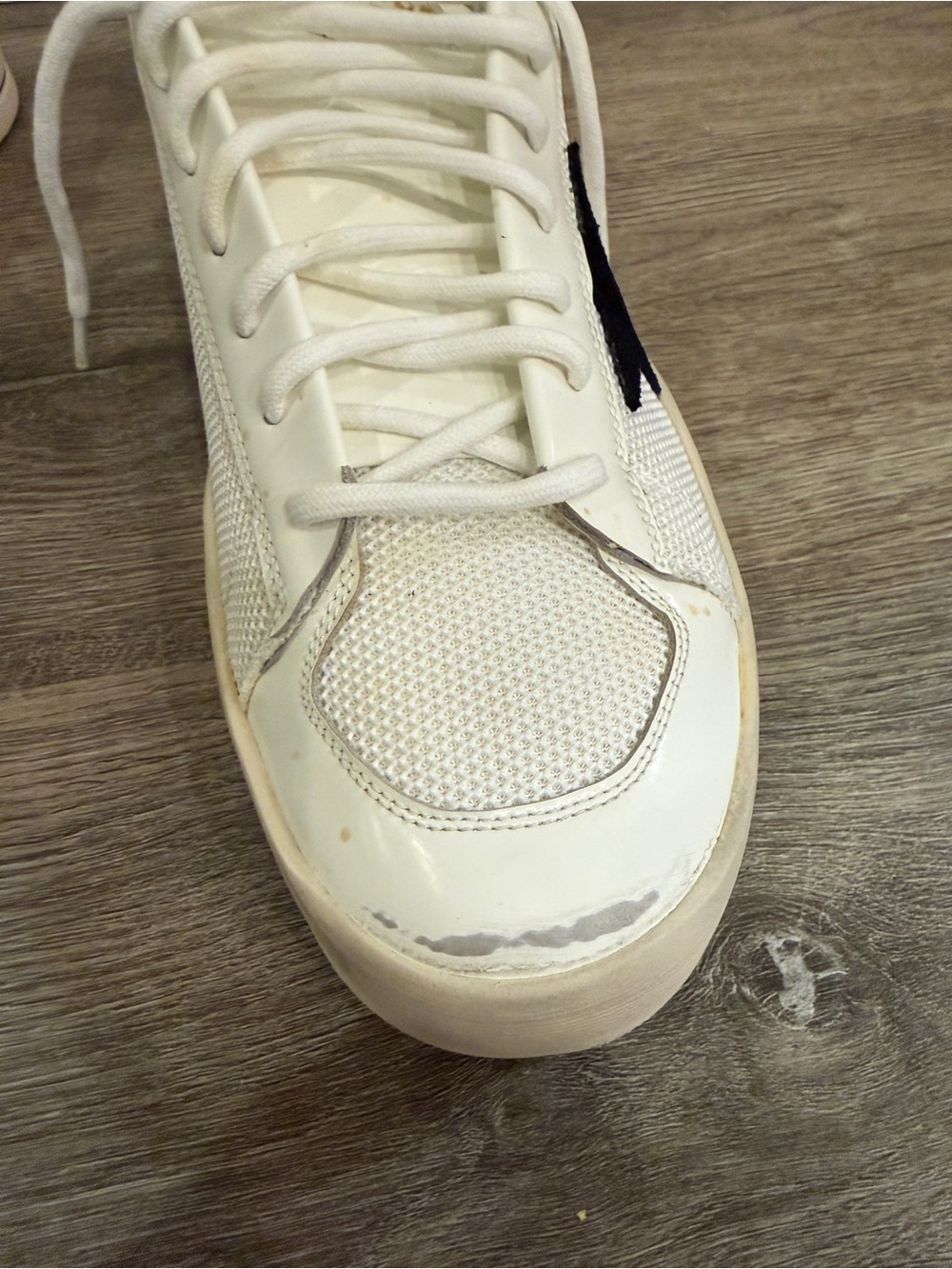 Golden Goose White Sneakers with Black Star - Picture 8 of 11